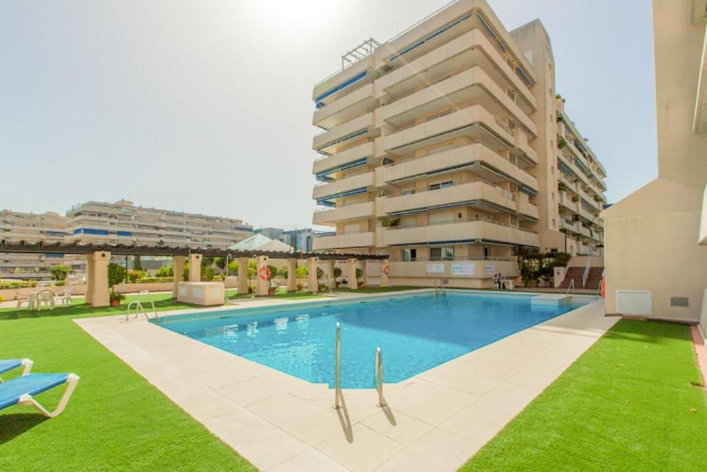 3 Room Lux Apt Puerto Banus-Terrace 5 Min To Beach Marbella Exterior photo